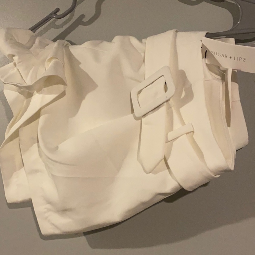 ⭐️ 3 for $10 Cute white Shorts